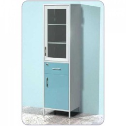 AR-X63 - шкаф с двумя распашными дверями - застекленной и металлической, тремя металлическими полками, одним выдвижным ящиком с замком
