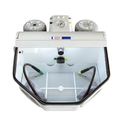 Basic master - аппарат для тонкоструйной обработки, струйные сопла 0,8 мм/1,2 мм, 25-70 мкм, 70-250 мкм Basic master - аппарат для тонкоструйной обработки, струйные сопла 0,8 мм/1,2 мм, 25-70 мкм, 70-250 мкм