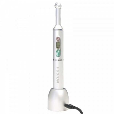 FUSION 4 - светодиодная полимеризационная лампа с функцией трансиллюминации, цвет серебристый FUSION 4 - светодиодная полимеризационная лампа с функцией трансиллюминации, цвет серебристый