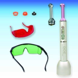 FUSION DOE Kit - светодиодная полимеризационно-диагностическая лампа с функцией трансиллюминации