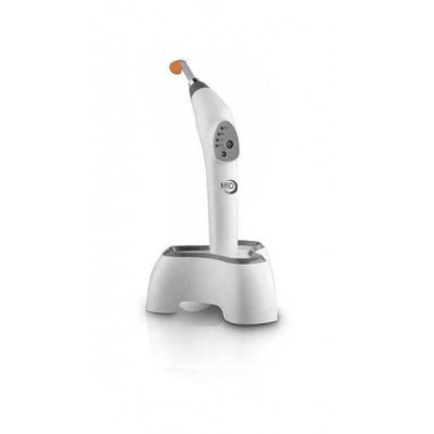 M-Two - беспроводная полимеризационная лампа со встроенным радиометром M-Two - беспроводная полимеризационная лампа со встроенным радиометром