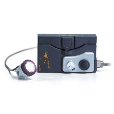 StarLight Nano 2 - переносной светодиодный осветитель, белый фокусный свет StarLight Nano 2 - переносной светодиодный осветитель, белый фокусный свет