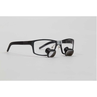 TTL3 - индивидуальные бинокулярные лупы на классической оправе, увеличение 3.5x TTL3 - индивидуальные бинокулярные лупы на классической оправе, увеличение 3.5x