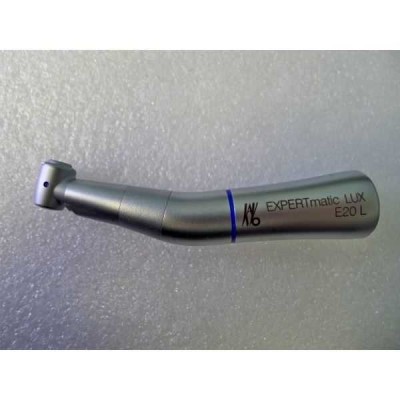 EXPERTmatic E20 L - угловой наконечник с подсветкой, 1:1 EXPERTmatic E20 L - угловой наконечник с подсветкой, 1:1