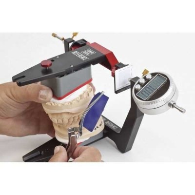 Reference SL - полностью регулируемый артикулятор с горизонтальными направляющиими штифтами Reference SL - полностью регулируемый артикулятор с горизонтальными направляющиими штифтами