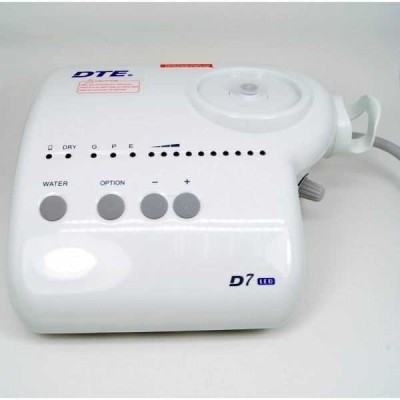 DTE-D7 LED - автономный ультразвуковой скалер с фиброоптикой, 8 насадок в комплекте DTE-D7 LED - автономный ультразвуковой скалер с фиброоптикой, 8 насадок в комплекте