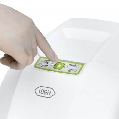 Автоматический аппарат для чистки и смазки наконечников Assistina 3x2 Автоматический аппарат для чистки и смазки наконечников Assistina 3x2