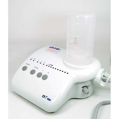 DTE-D7 LED - автономный ультразвуковой скалер с фиброоптикой, 8 насадок в комплекте DTE-D7 LED - автономный ультразвуковой скалер с фиброоптикой, 8 насадок в комплекте