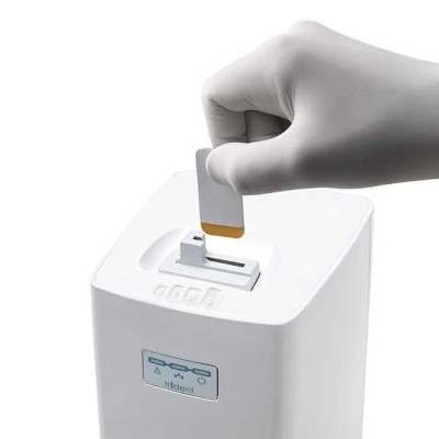 ReadeR - беспроводной визиограф с фосфорными пластинами ReadeR - беспроводной визиограф с фосфорными пластинами